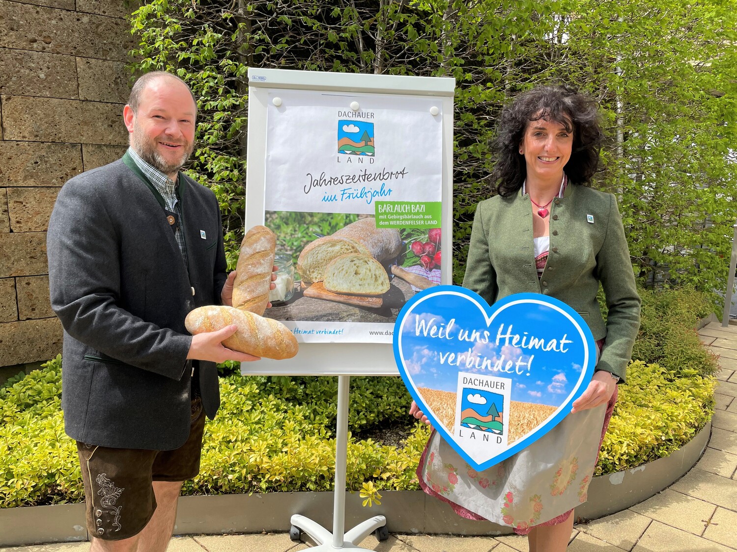 05.05.2021 DACHAUER LAND Frühlingsbote: Bärlauch-Brote