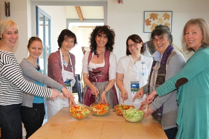 12.03.18 DACHAUER LAND kocht mit den Mitarbeitern des Franziskuswerk Schönbrunn gut, gesund und regional!