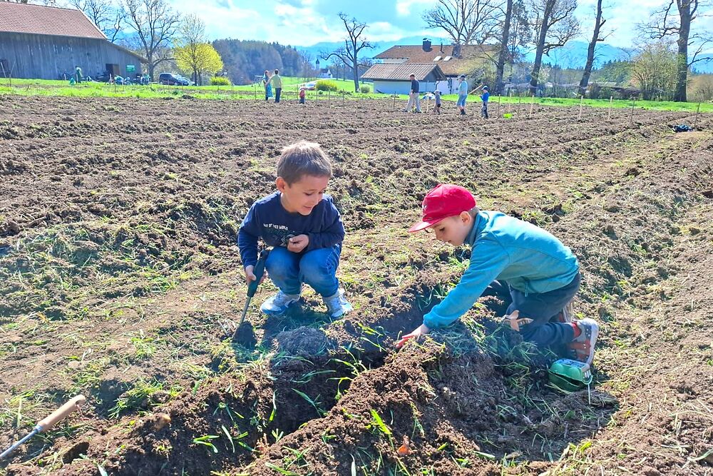 20.04.2026 Viele Familien garteln auf dem Sonnenacker in Penzberg