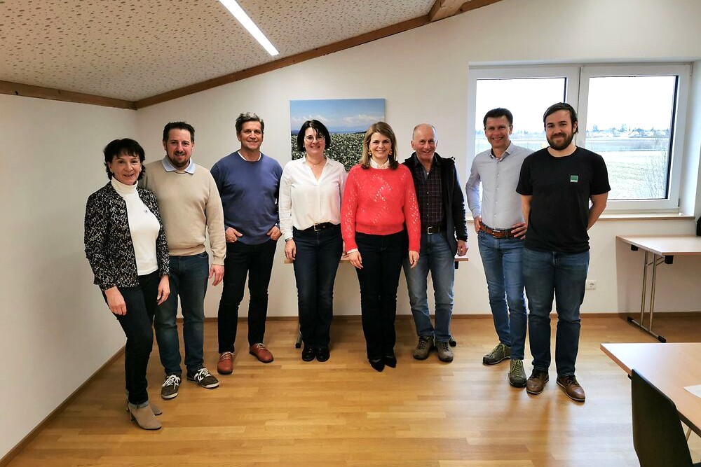 26.02.2025 Katrin Staffler zu Besuch bei Familie Hatzl 